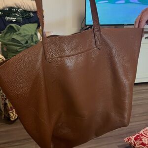 Cuyana Chestnut Leather Zip Tote